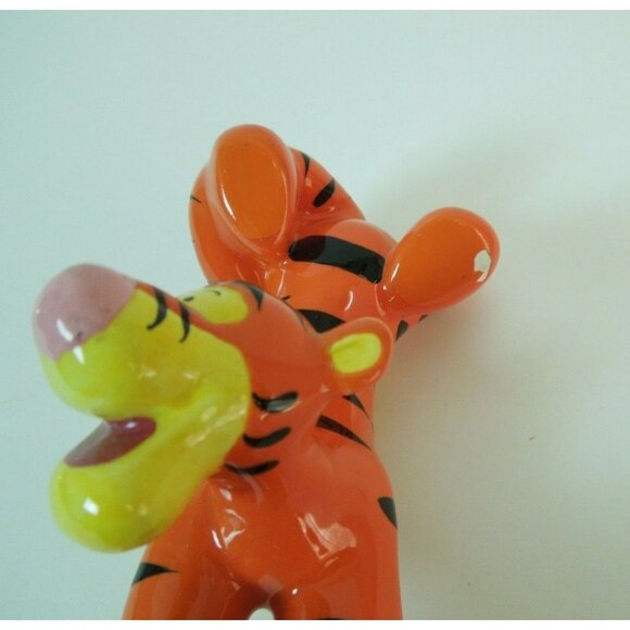 Vintage Disney Tigger Porcelain Figure Approx. 5" Collectible Figurine - Picture 6 of 7